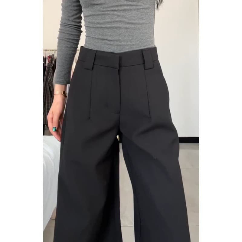 黒パンツ ハイウエスト極上フィットスラックス