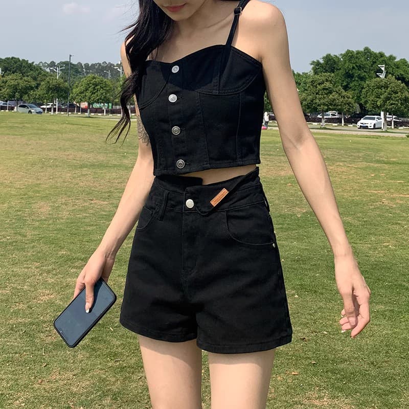 黒パンツ ハイウエスト デニム ショートパンツ