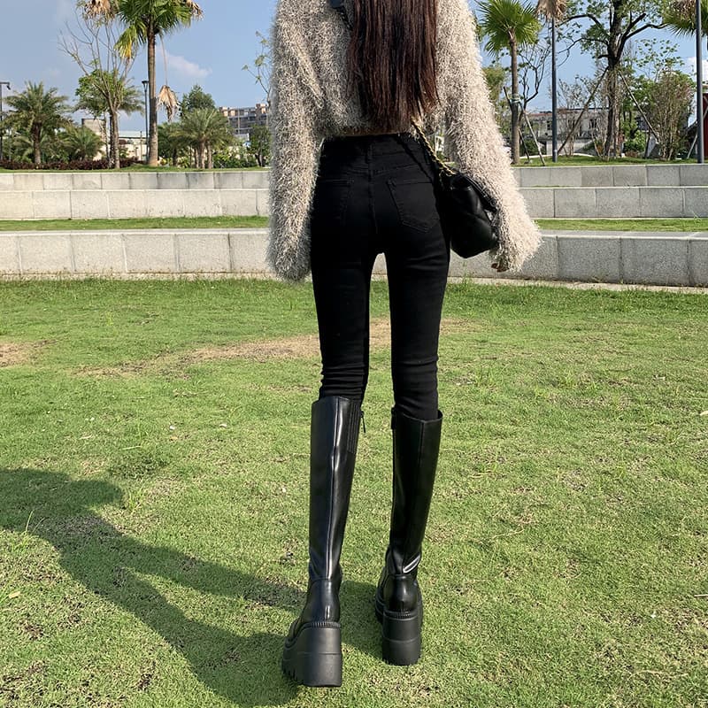 黒パンツ 美脚シルエットスキニーパンツ