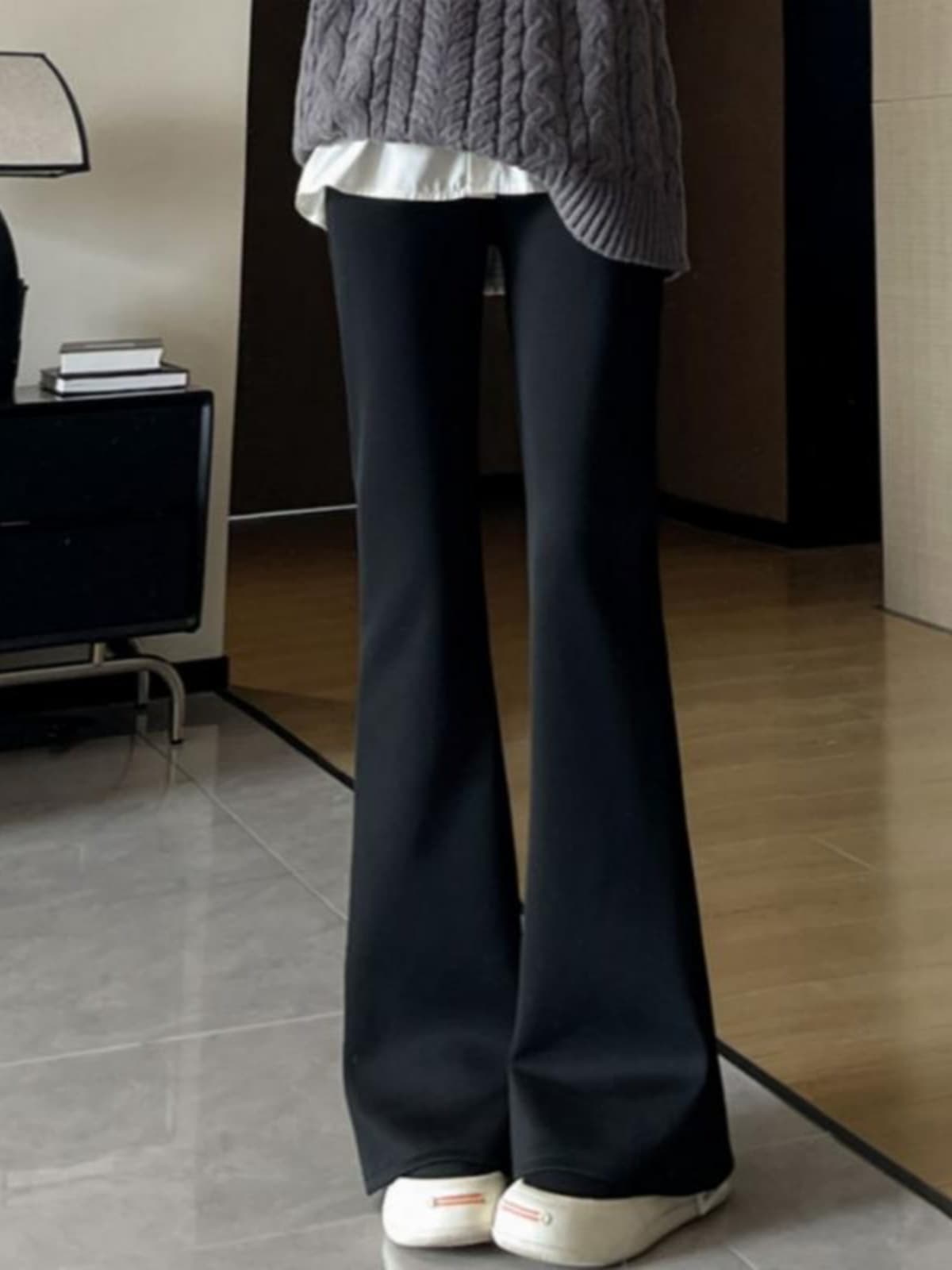黒パンツ ワイドフレアパンツ 美脚ルーズシルエット