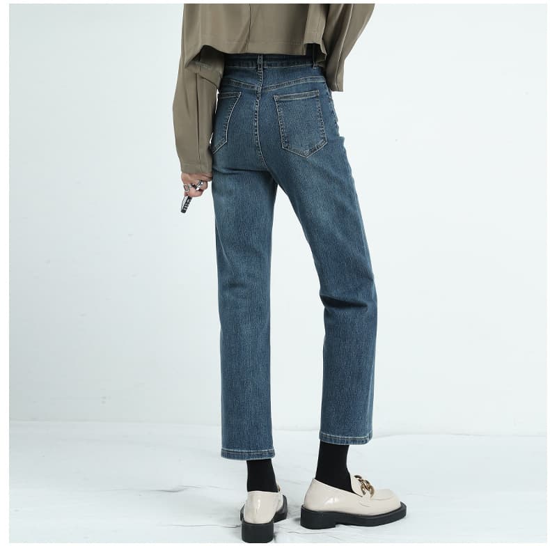 黒パンツ ストレートハイウエストスラックス